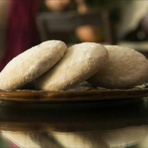 کلوچه بجستان دیلانچی طعمی بی نظیر
